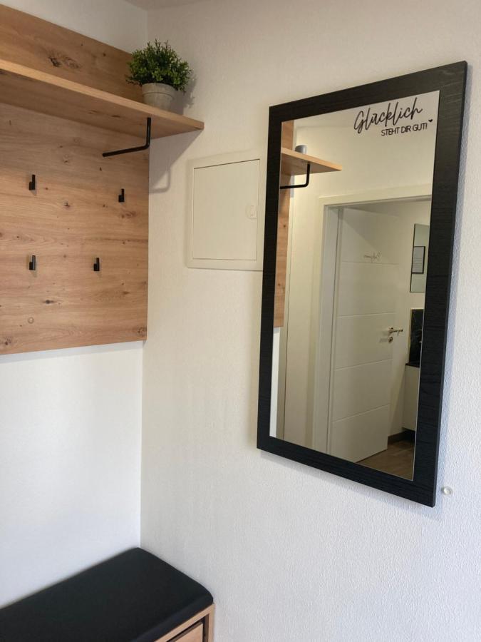 Moderne Ferienwohnung Mit Balkon Herxheim Bagian luar foto