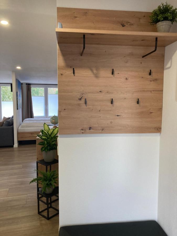 Moderne Ferienwohnung Mit Balkon Herxheim Bagian luar foto